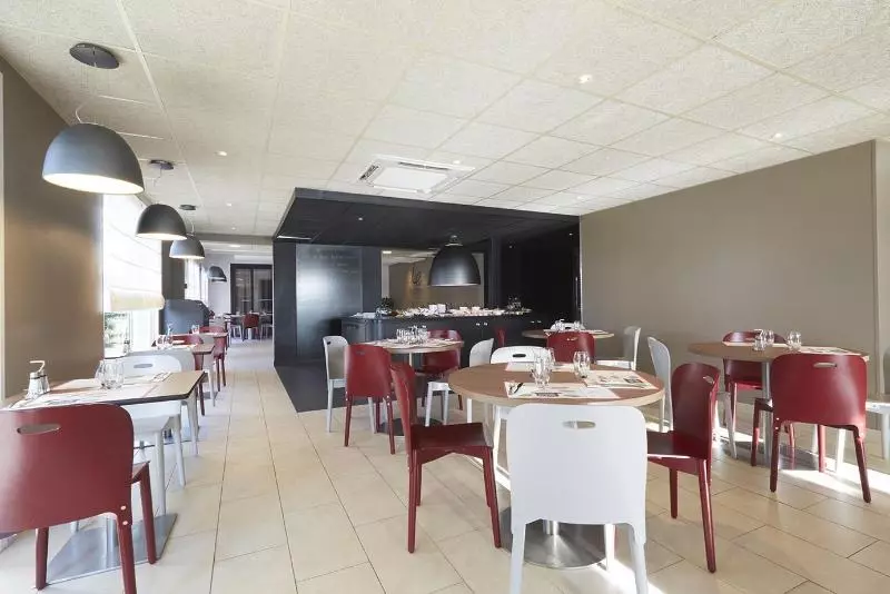 호텔 Campanile Troyes Sud  Bucheres