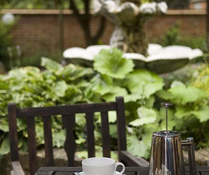 فندق Cotswold Lodge