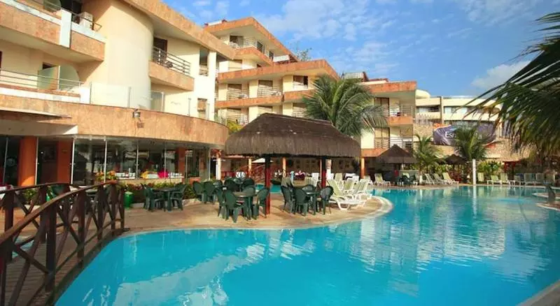 Отель Esmeralda Praia