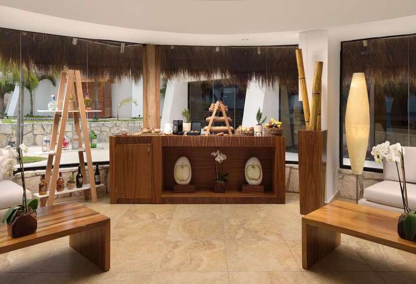 هتل Melia Cozumel All Inclusive