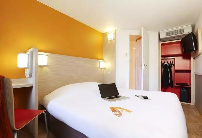 ホテル Premiere Classe Saint Brice Sous Foret