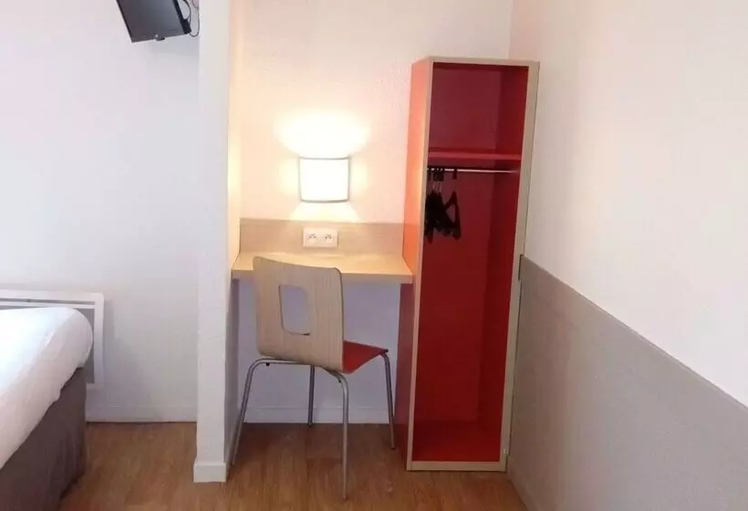 ホテル Premiere Classe Saint Brice Sous Foret