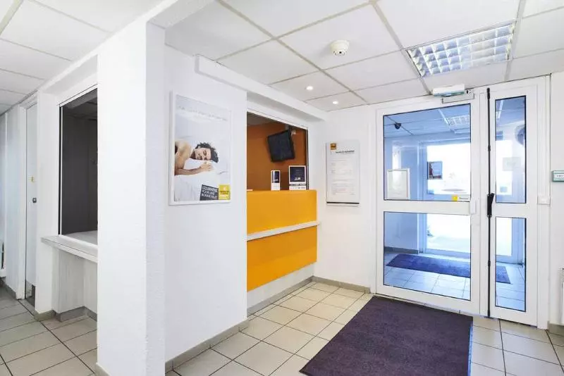 ホテル Premiere Classe Saint Brice Sous Foret