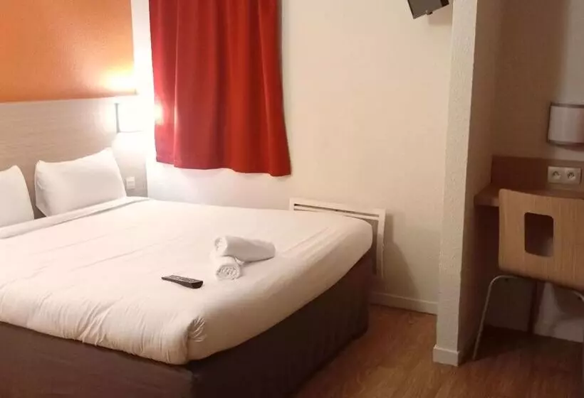 ホテル Premiere Classe Saint Brice Sous Foret