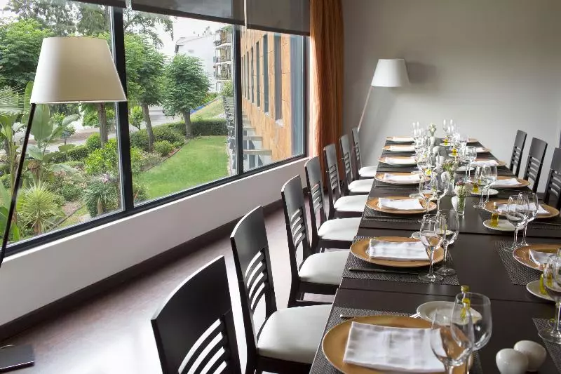 هتل Ribera De Triana Reopening!