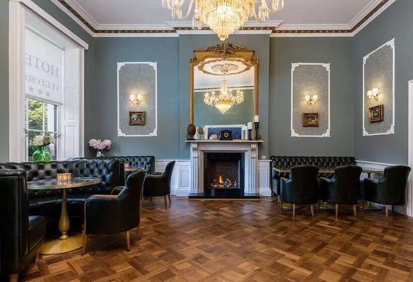 酒店 St George By Nina