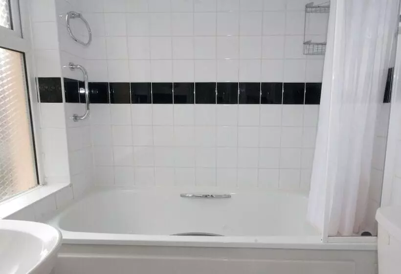 酒店 St George By Nina