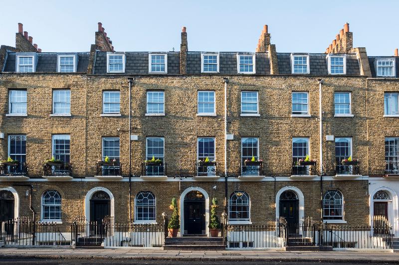 בית מלון כפרי The California