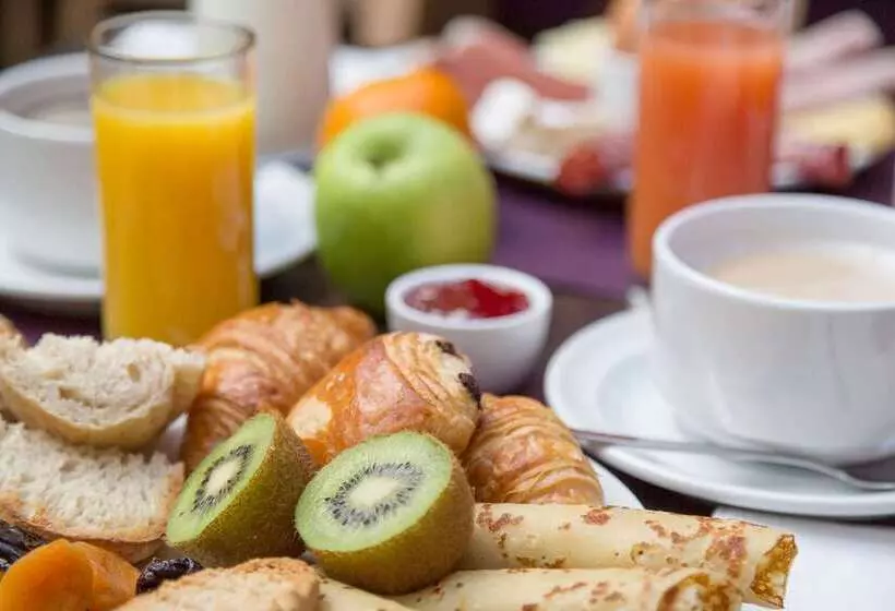 בית מלון כפרי Du Château Dinan Originals Boutique