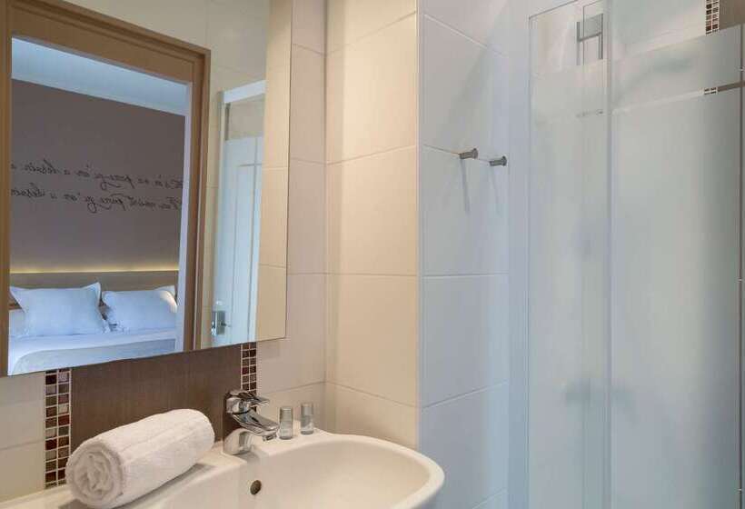 Hotel Du Château Dinan  Originals Boutique