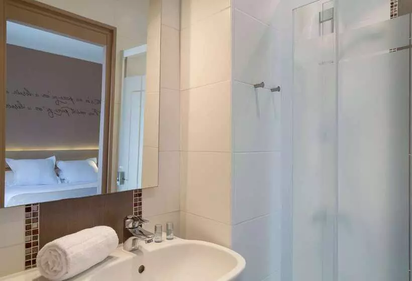 בית מלון כפרי Du Château Dinan Originals Boutique