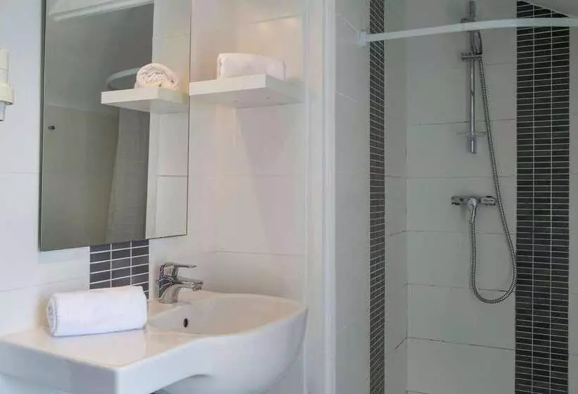 בית מלון כפרי Du Château Dinan Originals Boutique