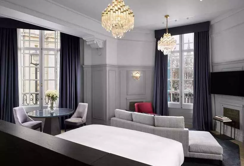 هتل The Trafalgar St. James London, Curio Collection By Hilton