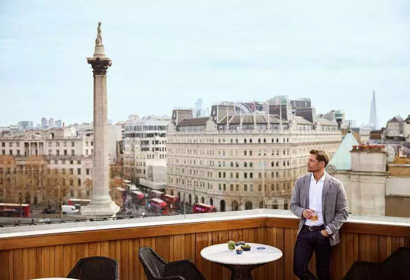 هتل The Trafalgar St. James London, Curio Collection By Hilton