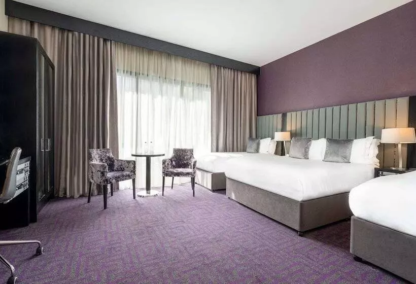 호텔 The Trinity City