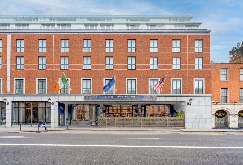 هتل The Trinity City