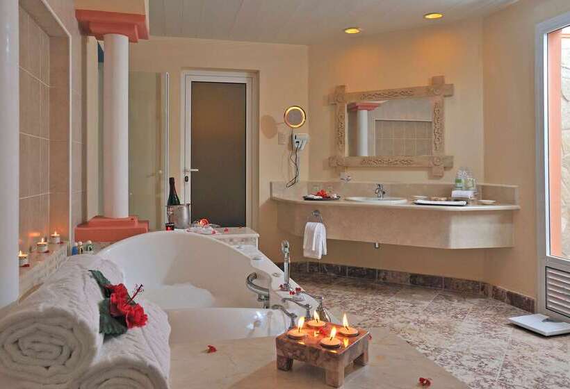 Paradisus Rio de Oro Resort & Spa