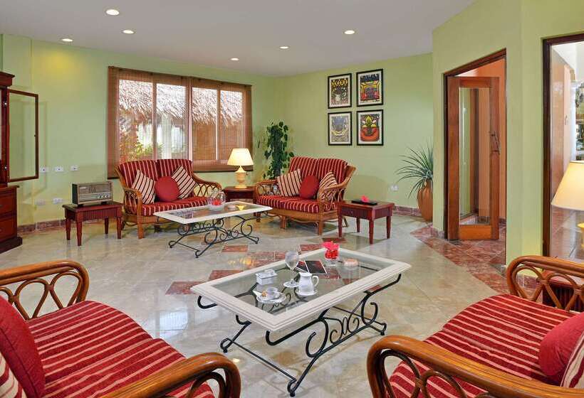 Paradisus Rio de Oro Resort & Spa