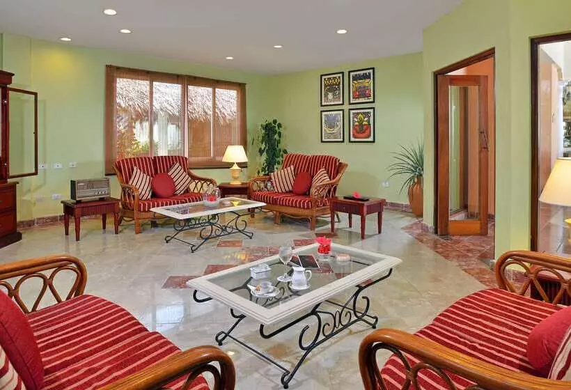 Paradisus Rio de Oro Resort & Spa