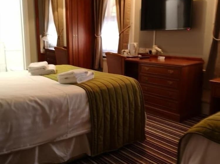 Sorrento Hotel & Restaurant