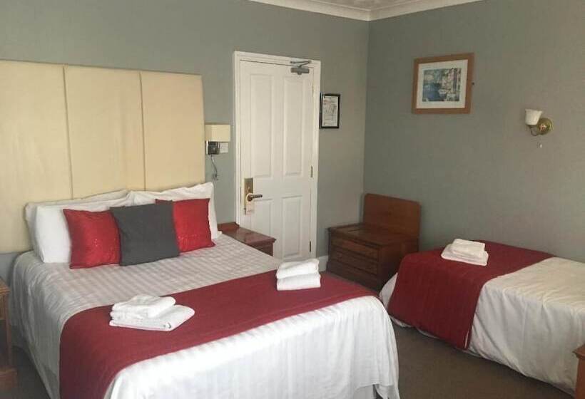 Sorrento Hotel & Restaurant