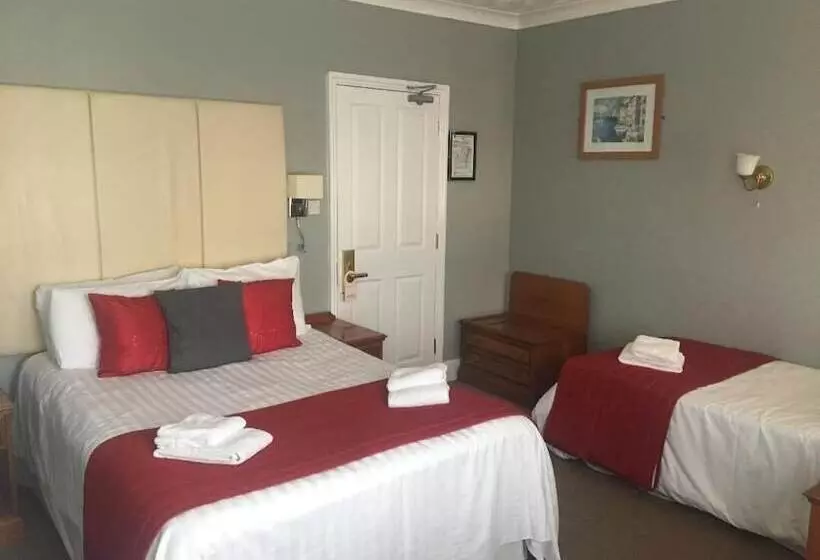 Sorrento Hotel & Restaurant