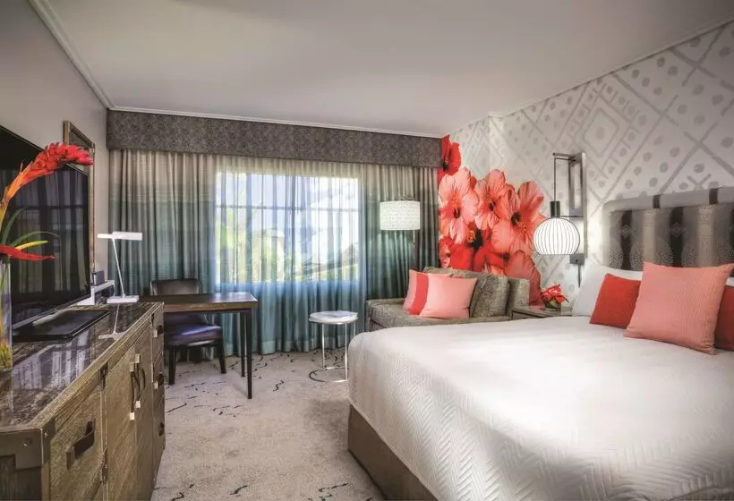 Universal's Loews Royal Pacific Resort