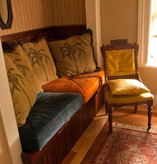 Szálló Port Albert Inn