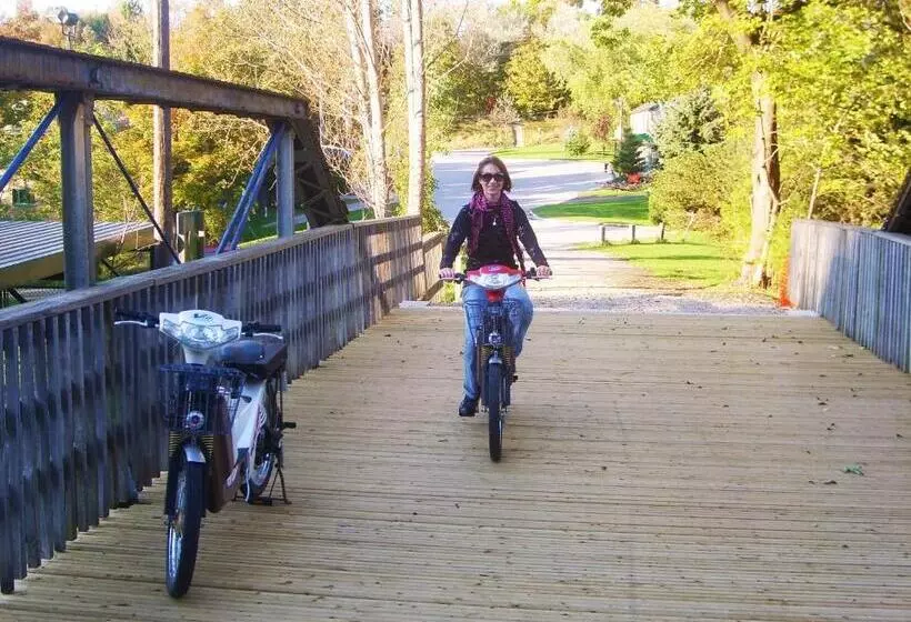 Retkeilymaja Port Albert Inn