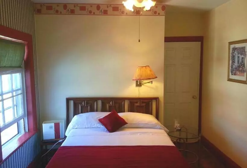 Retkeilymaja Port Albert Inn