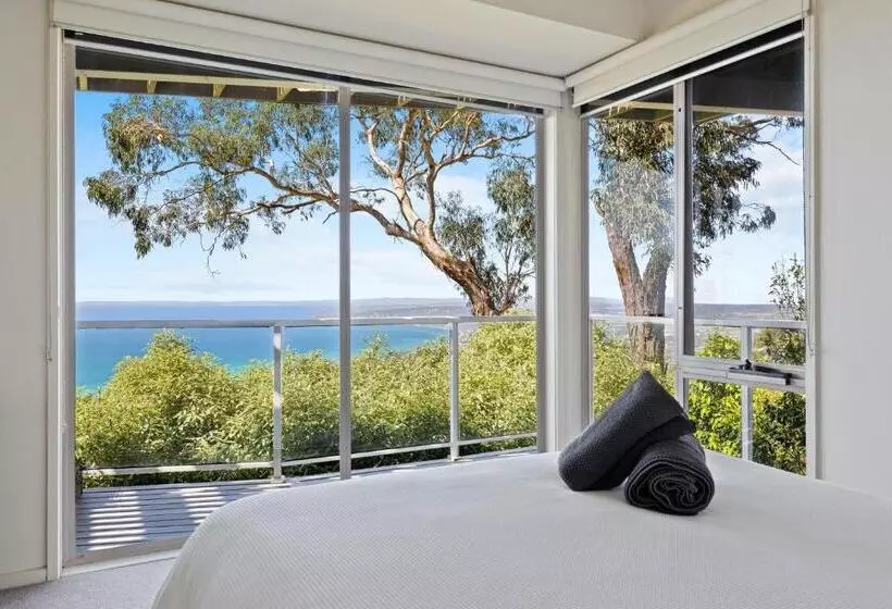 Dream Views At Arthurs Seat B & B
