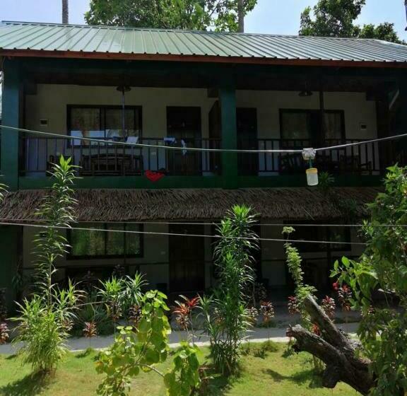 Eddie S Beach Resort Siargao