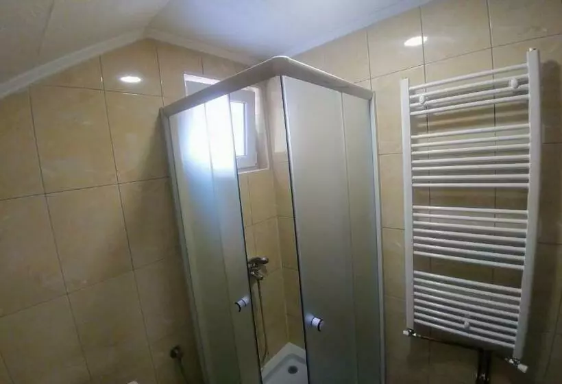 Hostel Srebrenica