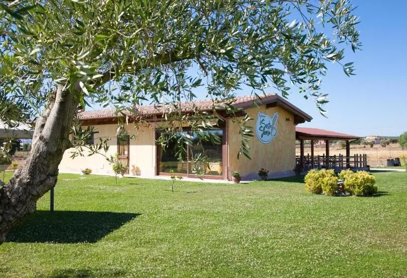 Hotelli Agriturismo Il Sesto Senso