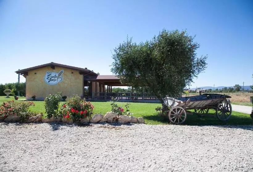 Hotelli Agriturismo Il Sesto Senso