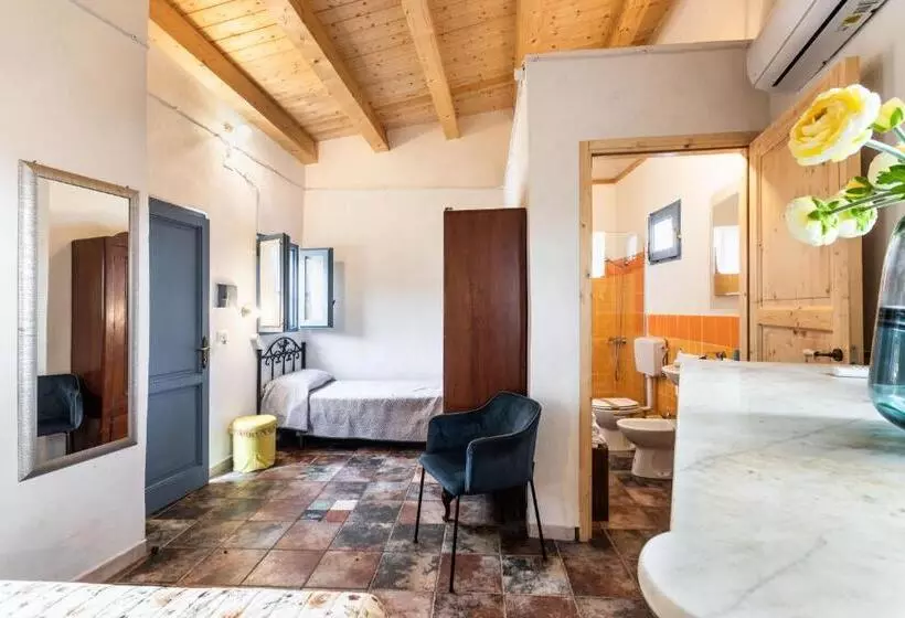 ホテル Agriturismo Val Di Noto