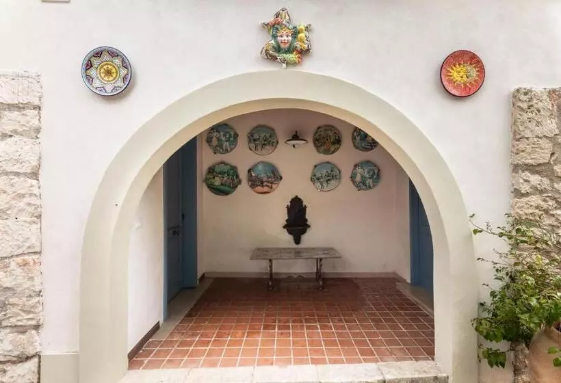 ホテル Agriturismo Val Di Noto