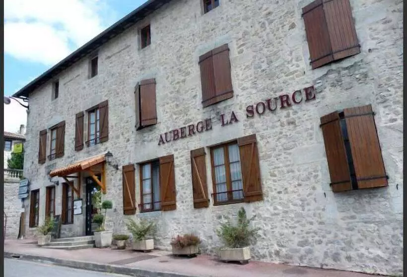 Hotelli Auberge La Source   Logis Hôtels