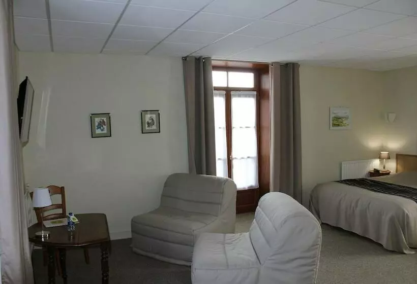 Hotelli Auberge La Source   Logis Hôtels