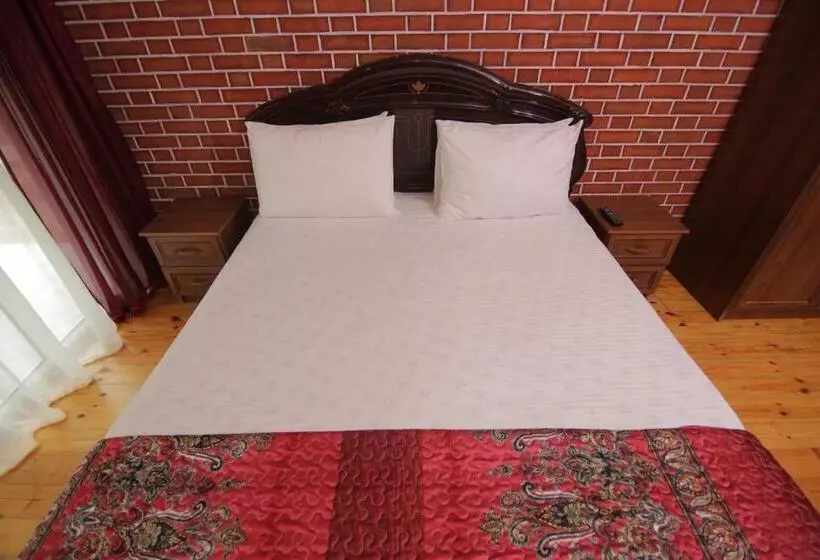 Hotel Basharu Resort