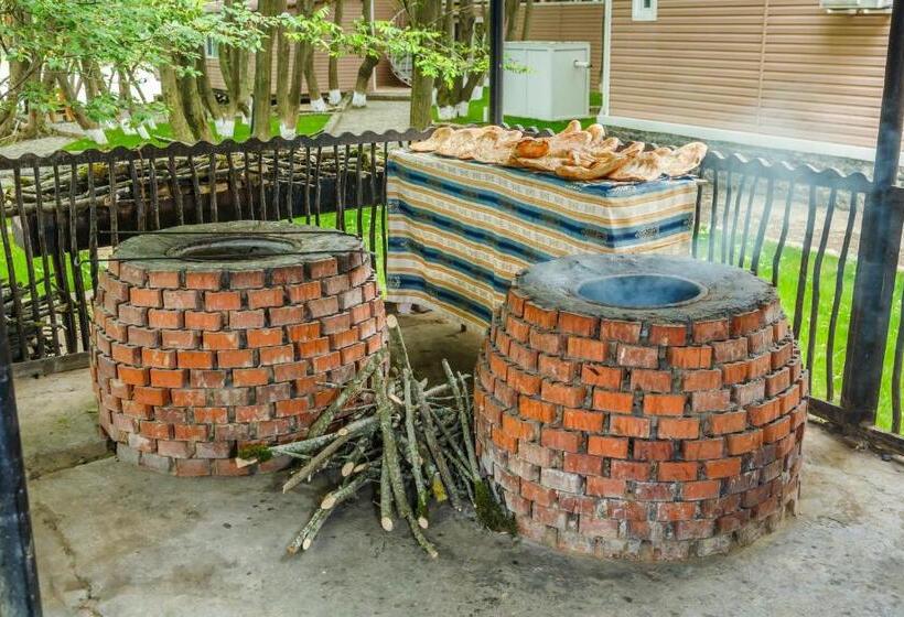 هتل Basharu Resort