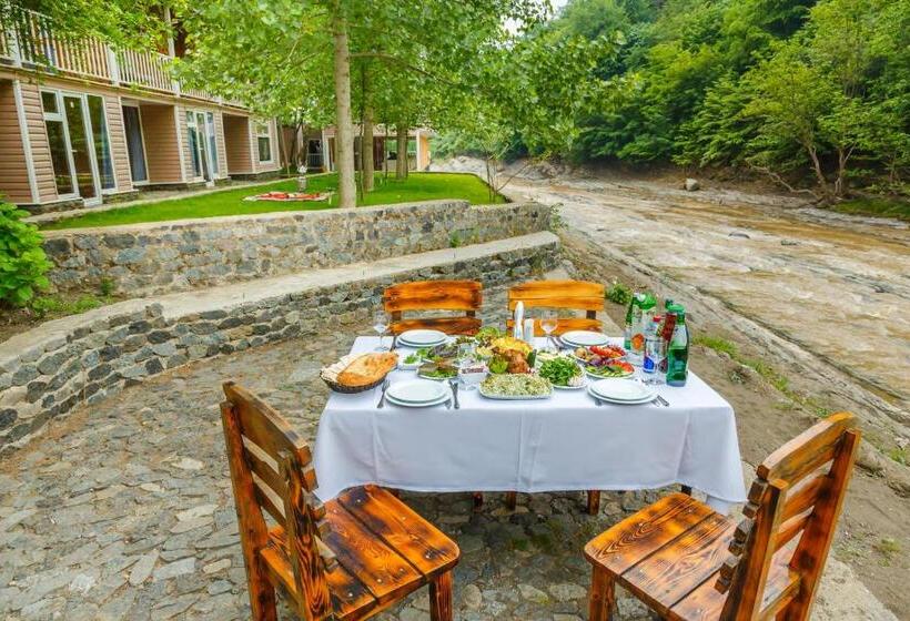 هتل Basharu Resort