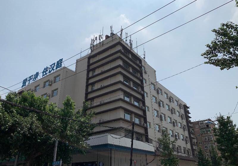 Hotel Hanting Express Jinzhou West Railway Station