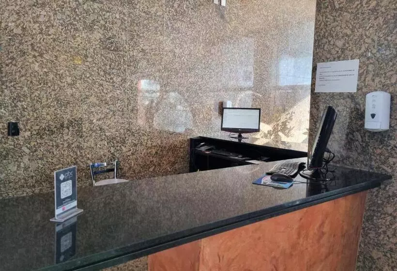 Hotelli Lucape Palace