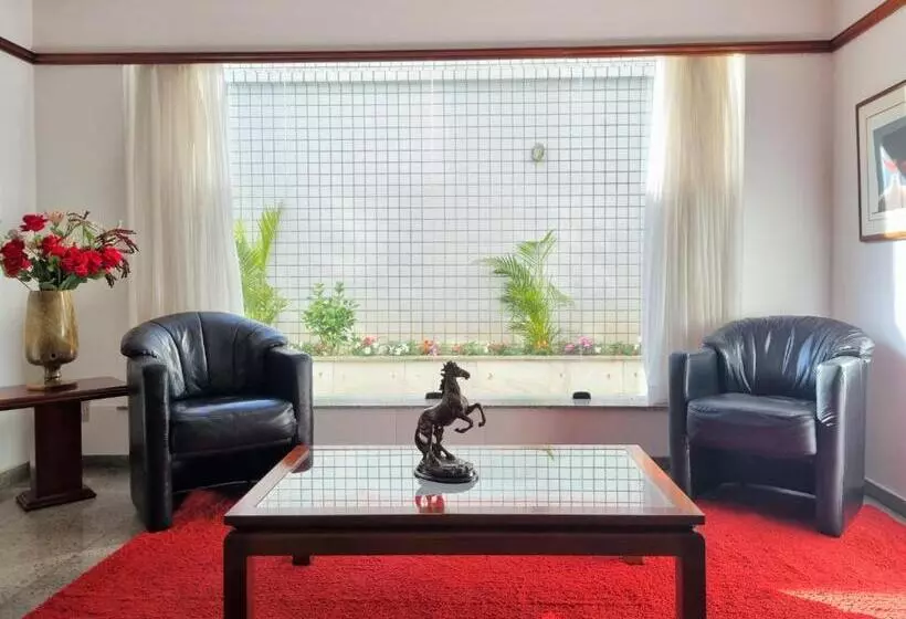 Hotelli Lucape Palace