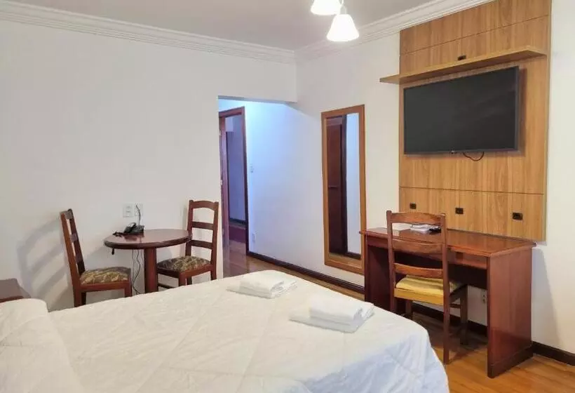 Hotelli Lucape Palace