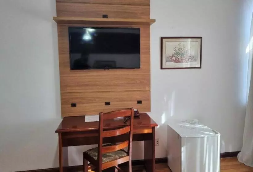 Hotelli Lucape Palace