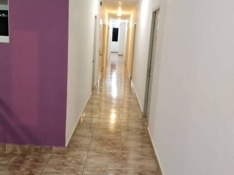 هتل Samana Spring