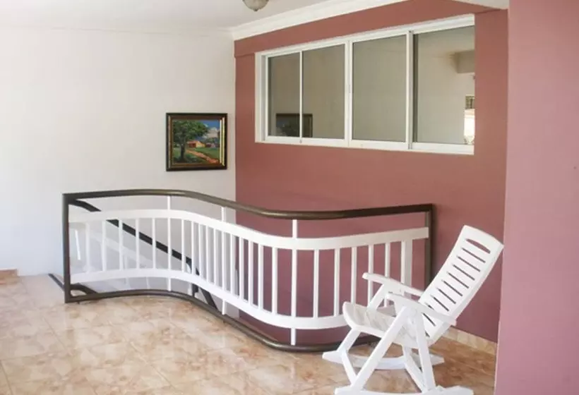 هتل Samana Spring