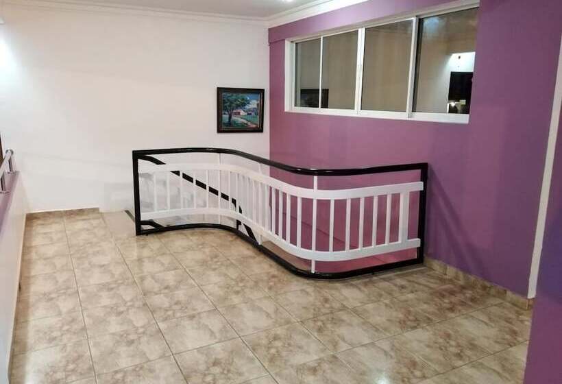 هتل Samana Spring